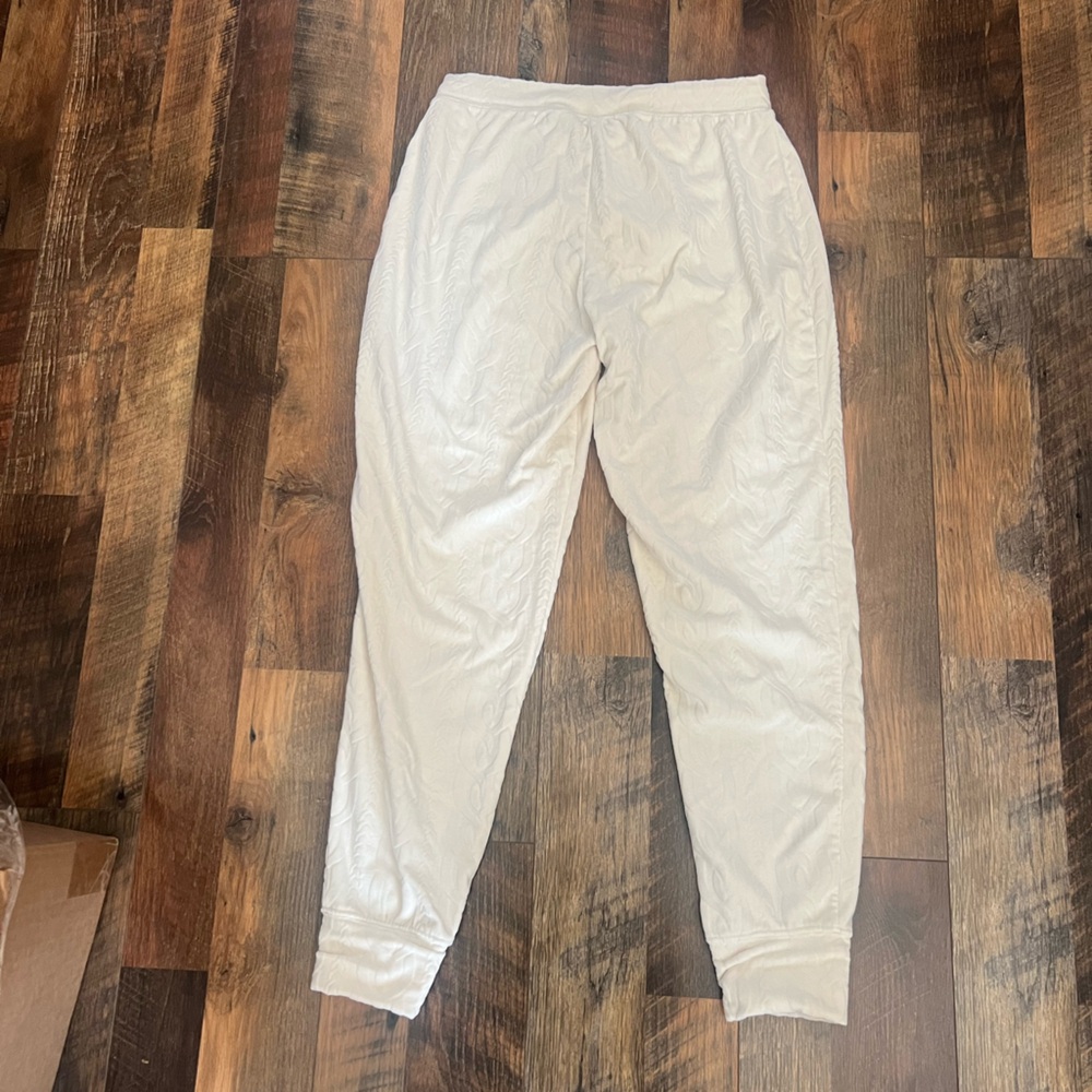 Cupcakes and Cashmere Velvetta High Waisted Jogger Sweats - Picture 4 of 7